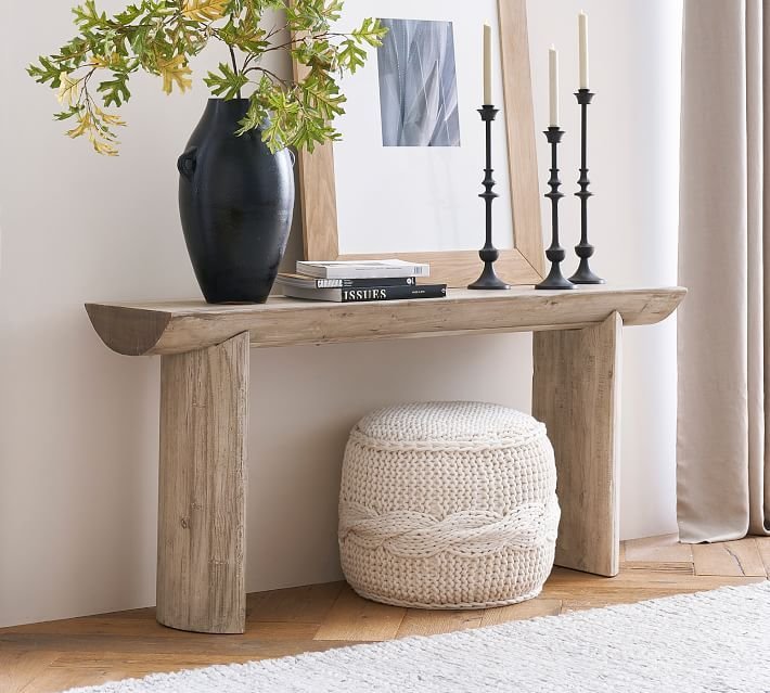 How to Choose the Best Console Table for a Hallway