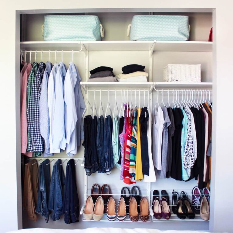 How to Organize Small Closet with Lots of Clothes - Trendy Residence