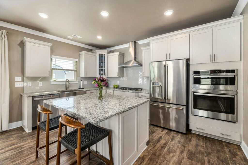Small Simple Kitchen Design