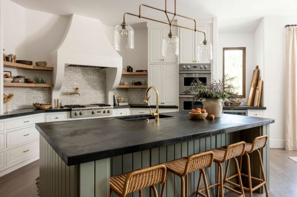 Stylish kitchen island countertop design for modern homes